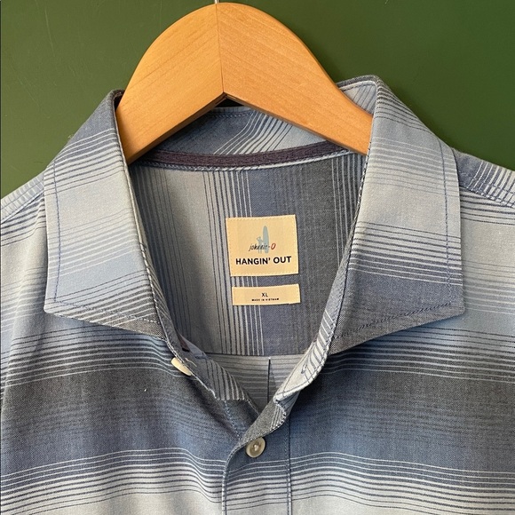 johnnie-O Hangin’ Out Blue Gradient Mens L Button-Down Shirt Coastal Beach Vibes - Picture 6 of 9